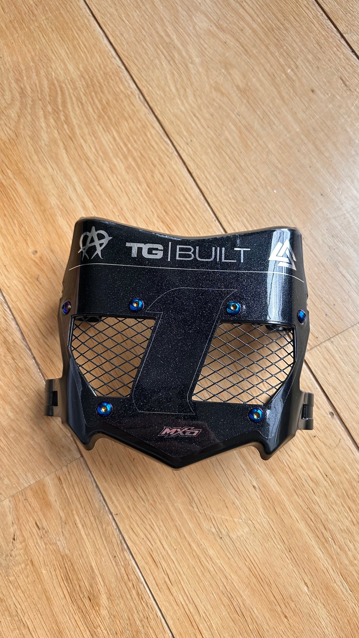 Black Titanium Vented Plate – mxdecals.eu
